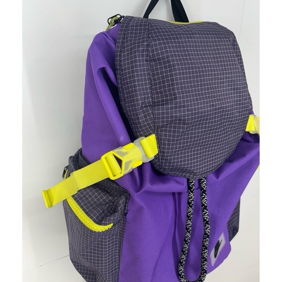 Nike Heritage Ruksack (Wild Berry) 16-17 inch - Picture 3 of 8
